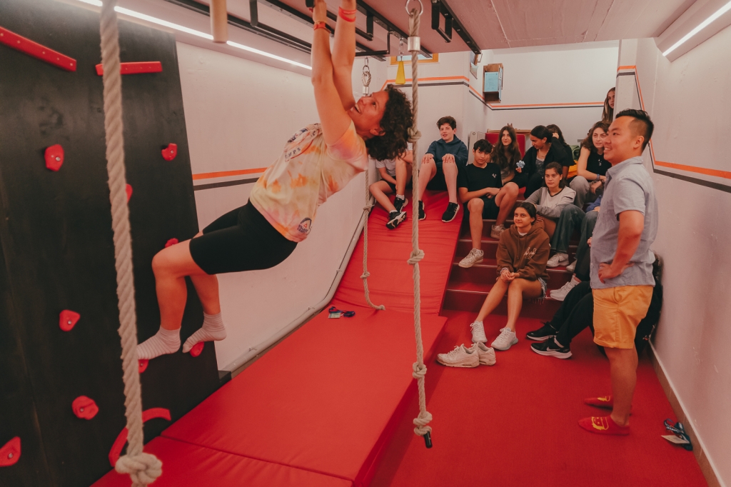 Village Camps International Summer Camp Zell am See, Austria 2025-07-26 https://www.villagecamps.com/journals_admin/images/2448-3321-05_06_2022_Village_Camp_Zell_am_See_Second_Day_38.jpg