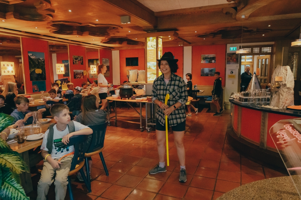 Village Camps International Summer Camp Zell am See, Austria 2025-07-26 https://www.villagecamps.com/journals_admin/images/2448-3353-05_06_2022_Village_Camp_Zell_am_See_Second_Day_117.jpg