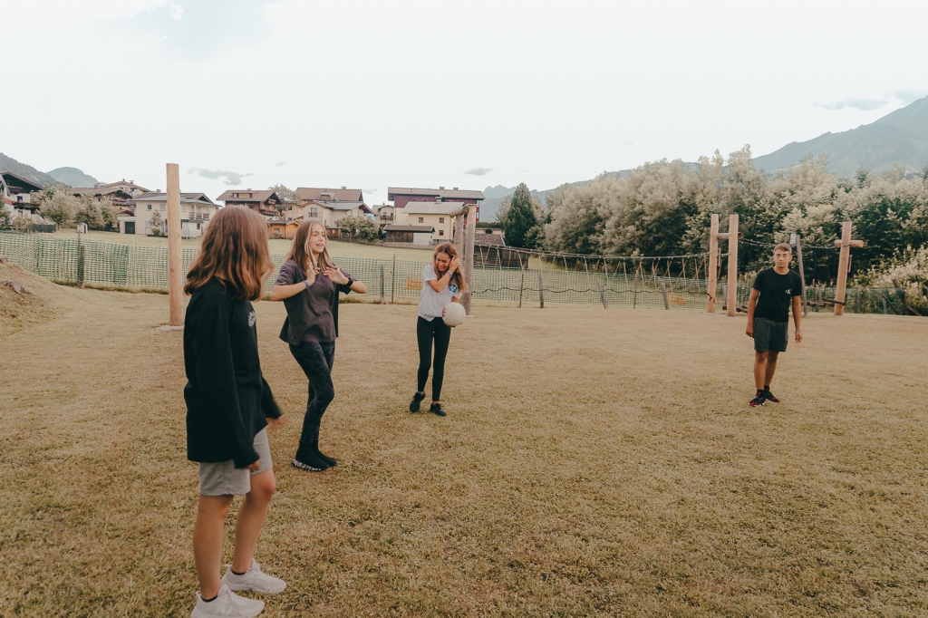 Village Camps International Summer Camp Zell am See, Austria 2025-07-26 https://www.villagecamps.com/journals_admin/images/2449-7442-06_07_2022_Village_Camp_Zell_am_See_3rd_day_42.jpg