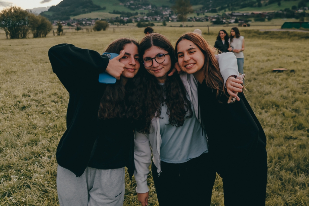 Village Camps International Summer Camp Zell am See, Austria 2025-07-26 https://www.villagecamps.com/journals_admin/images/2451-3896-08_07_2022_Village_Camp_Zell_am_See_5th_day94.jpg