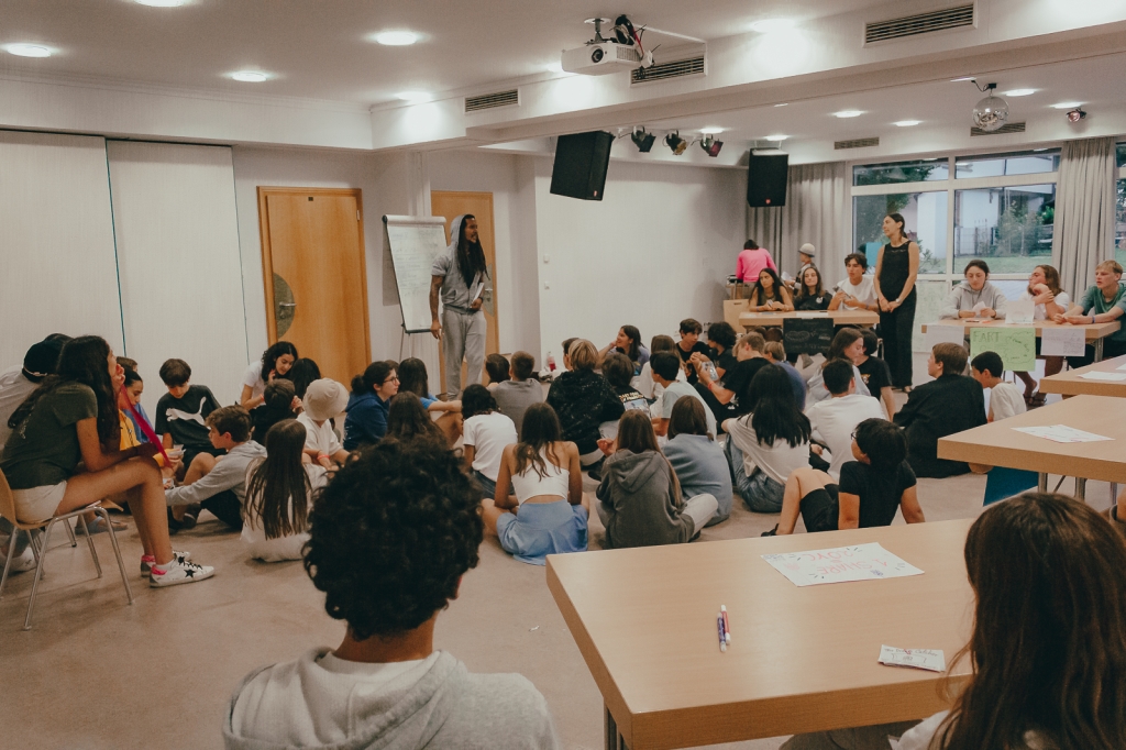 Village Camps International Summer Camp Zell am See, Austria 2025-07-26 https://www.villagecamps.com/journals_admin/images/2454-3550-11_07_2022_Village_Camp_Zell_Am_See_8th_Day_19.jpg