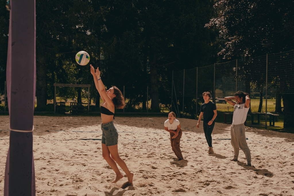 Village Camps International Summer Camp Zell am See, Austria 2025-07-26 https://www.villagecamps.com/journals_admin/images/2455-4878-12_07_2022_Village_Camp_Zell_Am_See_9th_Day_49.jpg