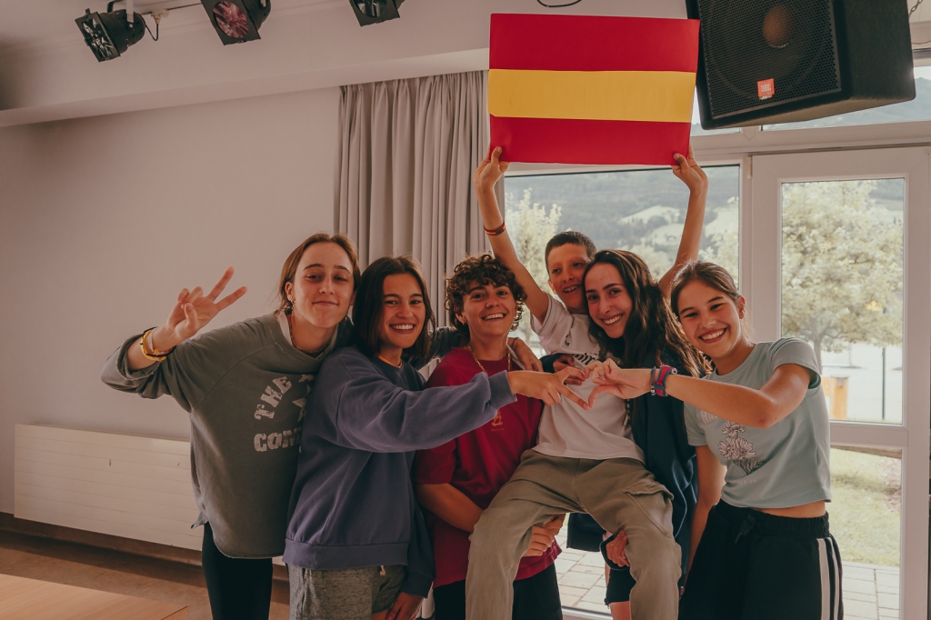 Village Camps International Summer Camp Zell am See, Austria 2025-07-26 https://www.villagecamps.com/journals_admin/images/2455-4909-12_07_2022_Village_Camp_Zell_Am_See_9th_Day_71.jpg