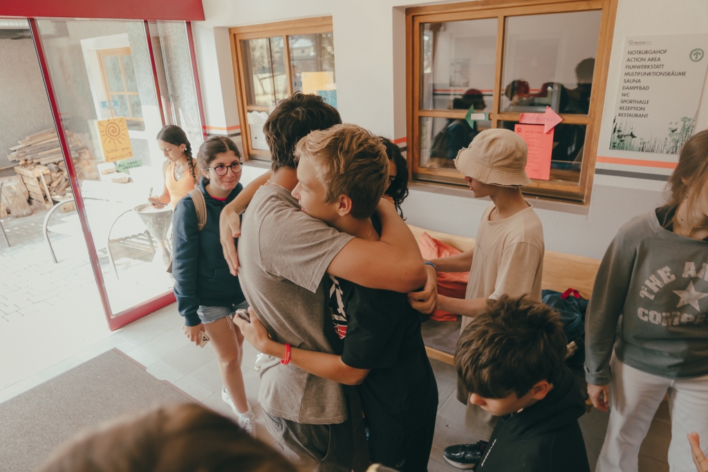 Village Camps International Summer Camp Zell am See, Austria 2025-07-26 https://www.villagecamps.com/journals_admin/images/2459-7444-16_07_2022_Village_Camp_Zell_Am_See_13th_Day_17.jpg