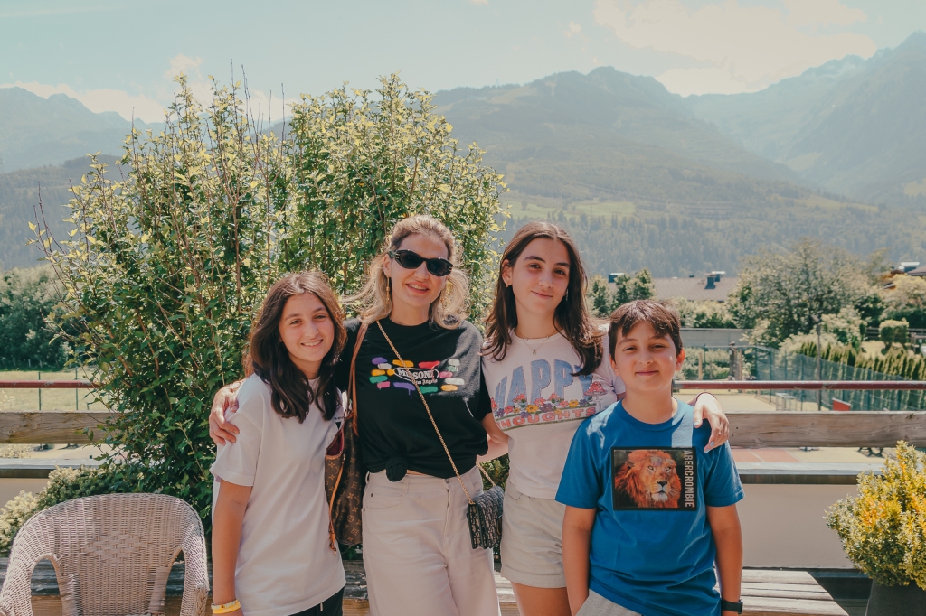 Village Camps International Summer Camp Zell am See, Austria 2026-07-05 https://www.villagecamps.com/journals_admin/images/2511-9711-17_07_2022_Village_Camp_Zell_Am_See_1st_Day_44.jpg