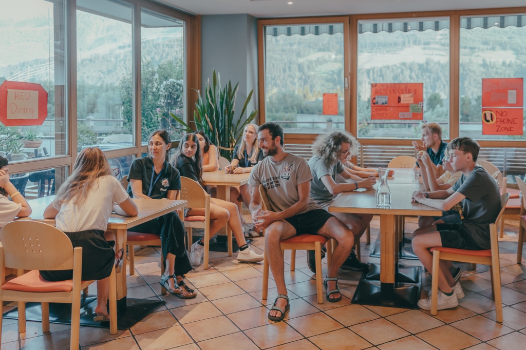 Village Camps International Summer Camp Zell am See, Austria 2025-07-26 https://www.villagecamps.com/journals_admin/images/2511-9753-17_07_2022_Village_Camp_Zell_Am_See_1st_Day_110.jpg