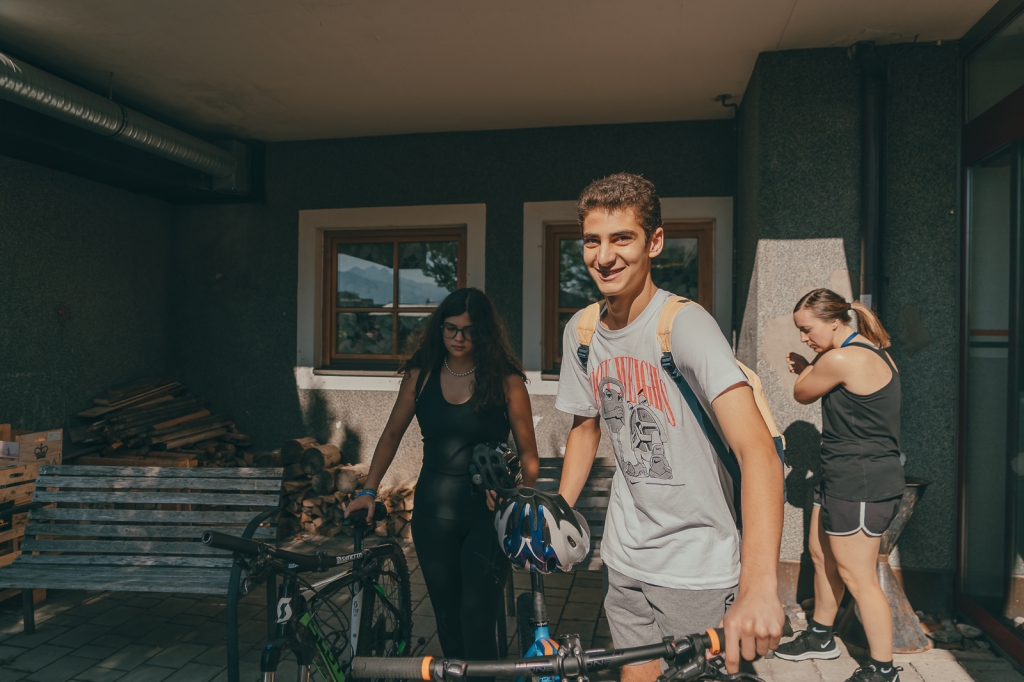 Village Camps International Summer Camp Zell am See, Austria 2025-07-26 https://www.villagecamps.com/journals_admin/images/2512-8852-18_07_2022_Village_Camp_Zell_Am_See_2nd_Day_19.jpg