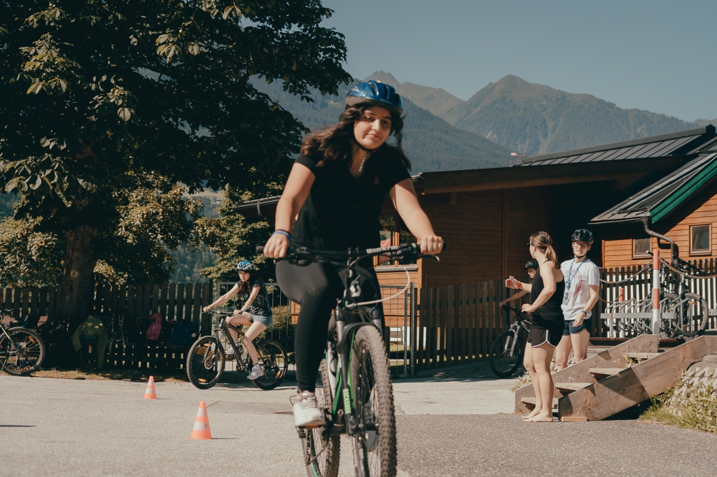 Village Camps International Summer Camp Zell am See, Austria 2025-07-26 https://www.villagecamps.com/journals_admin/images/2512-8888-18_07_2022_Village_Camp_Zell_Am_See_2nd_Day_51.jpg