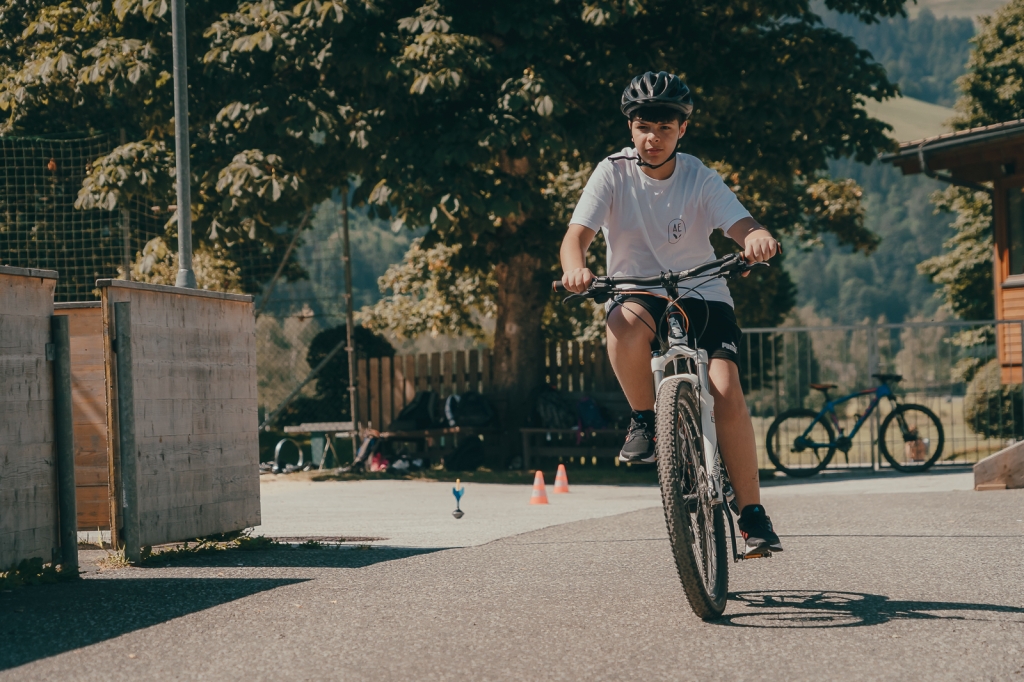 Village Camps International Summer Camp Zell am See, Austria 2025-07-26 https://www.villagecamps.com/journals_admin/images/2512-9012-18_07_2022_Village_Camp_Zell_Am_See_2nd_Day_66.jpg