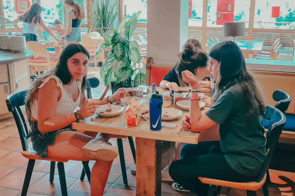 Village Camps International Summer Camp Zell am See, Austria 2025-07-26 https://www.villagecamps.com/journals_admin/images/2512-9046-18_07_2022_Village_Camp_Zell_Am_See_2nd_Day_113.jpg