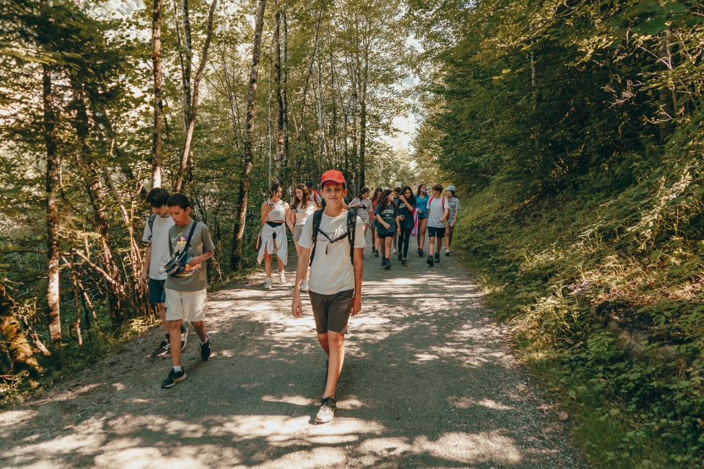 Village Camps International Summer Camp Zell am See, Austria 2025-07-26 https://www.villagecamps.com/journals_admin/images/2513-8869-19_07_2022_Village_Camp_Zell_Am_See_3rd_Day_102.jpg