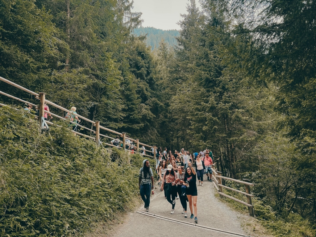 Village Camps International Summer Camp Zell am See, Austria 2025-07-26 https://www.villagecamps.com/journals_admin/images/2515-8458-21_07_2022_Village_Camp_Zell_Am_See_5th_Day_15.jpg