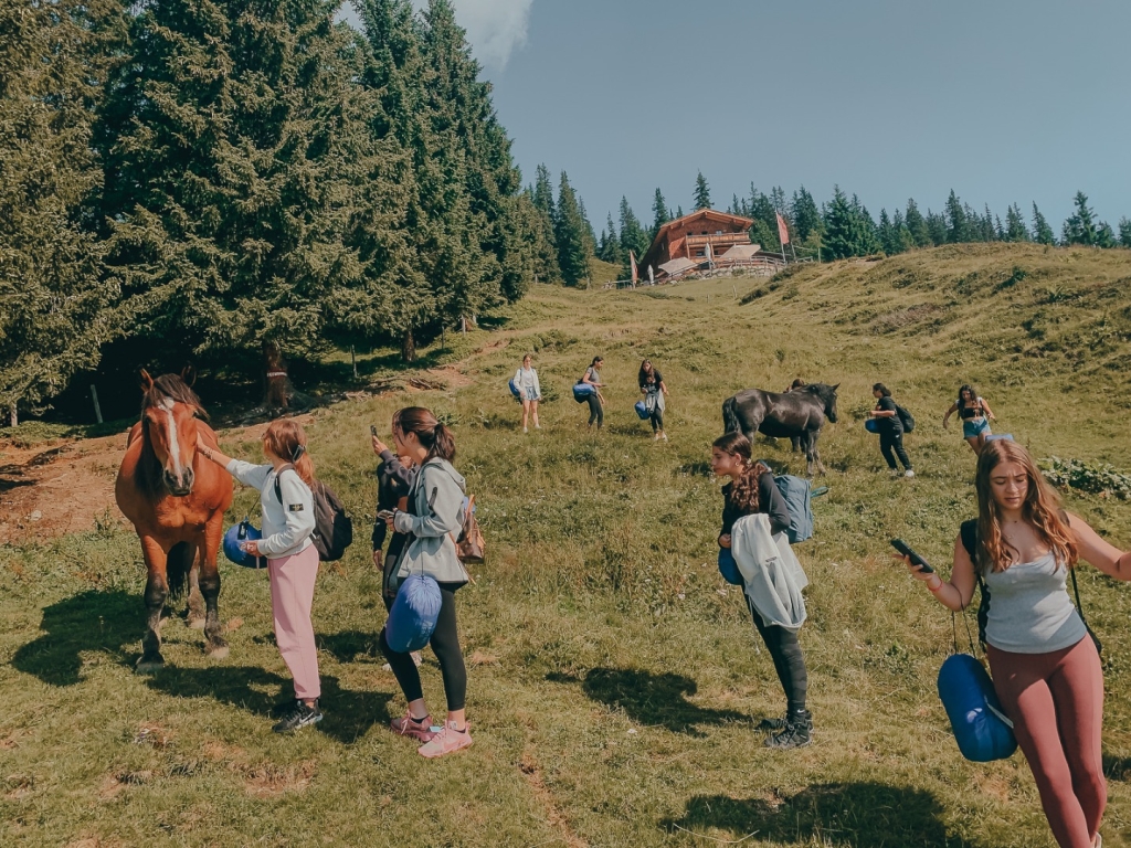 Village Camps International Summer Camp Zell am See, Austria 2025-07-26 https://www.villagecamps.com/journals_admin/images/2518-0554-24_07_2022_Village_Camp_Zell_Am_See_7th_Day_316.jpg