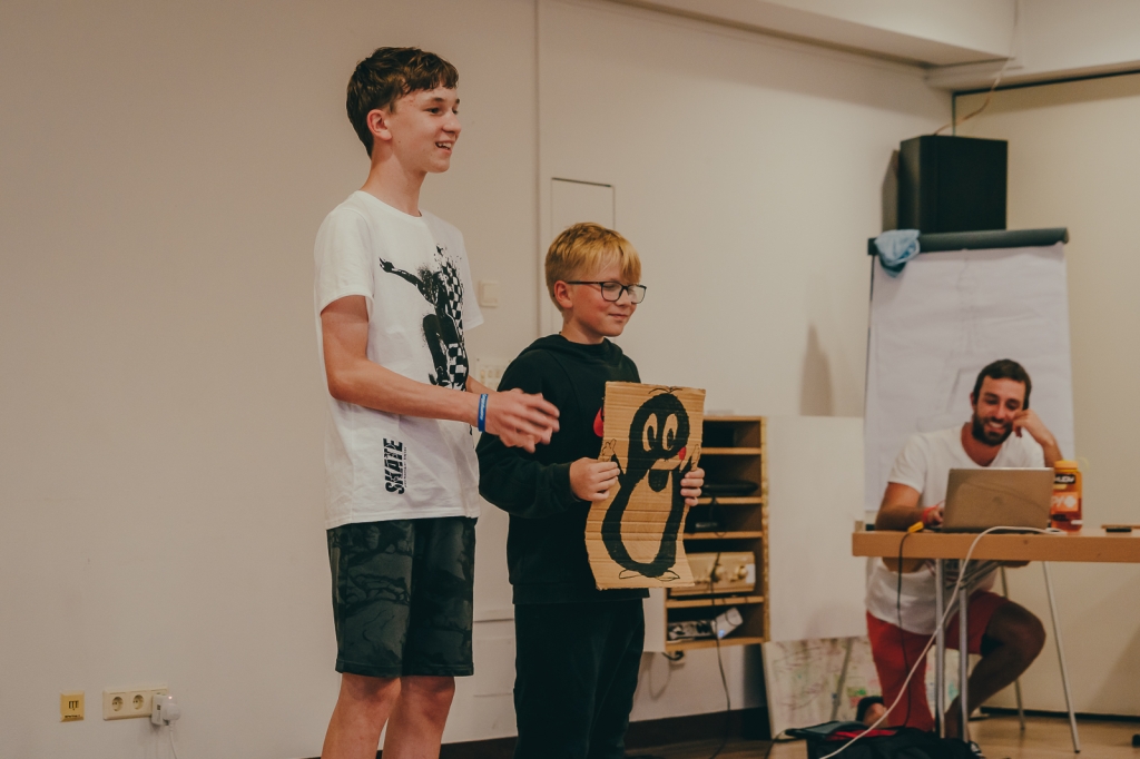 Village Camps International Summer Camp Zell am See, Austria 2026-07-05 https://www.villagecamps.com/journals_admin/images/2520-9455-26_07_2022_Village_Camp_Zell_Am_See_9th_Day_09.jpg Village Camps International Summer Camp Zell am See, Austria 2026-07-05 https://www.villagecamps.com/journals_admin/images/2520-9455-26_07_2022_Village_Camp_Zell_Am_See_9th_Day_09.jpg