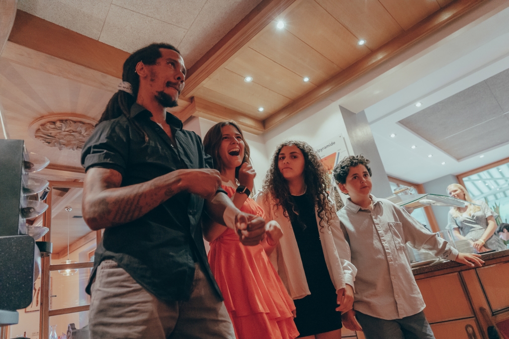 Village Camps International Summer Camp Zell am See, Austria 2025-07-26 https://www.villagecamps.com/journals_admin/images/2523-9205-29_07_2022_Village_Camp_Zell_Am_See_12th_Day_45.jpg