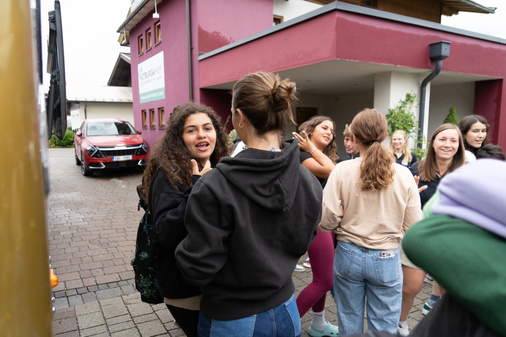 Village Camps International Summer Camp Zell am See, Austria 2025-07-26 https://www.villagecamps.com/journals_admin/images/2524-8695-30_07_2022_Village_Camp_Zell_Am_See_13th_Day_23.jpg