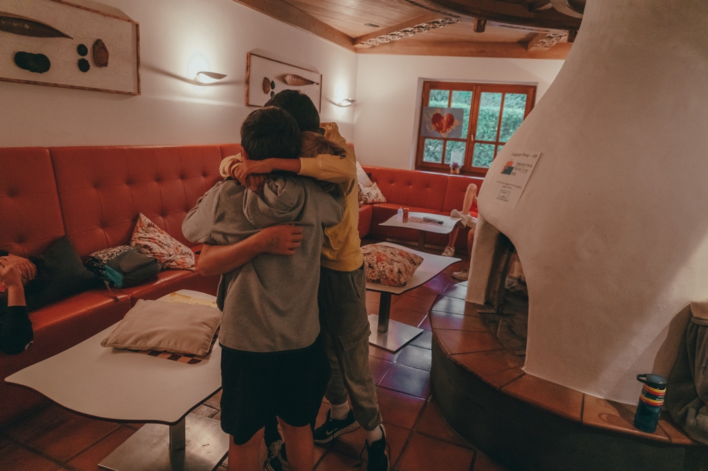 Village Camps International Summer Camp Zell am See, Austria 2025-07-26 https://www.villagecamps.com/journals_admin/images/2524-8706-30_07_2022_Village_Camp_Zell_Am_See_13th_Day_51.jpg