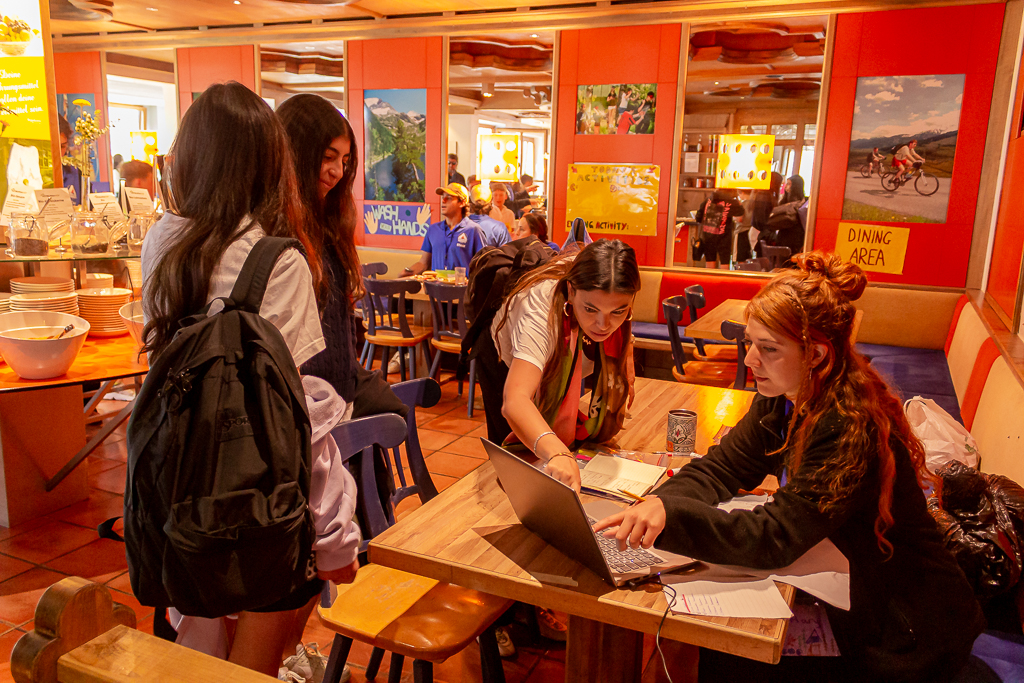 Village Camps International Summer Camp Zell am See, Austria 2025-07-26 https://www.villagecamps.com/journals_admin/images/2552-8104-02_07_2023_ARRIVAL_DAY_Austria_VC_David8Photography_97.jpg