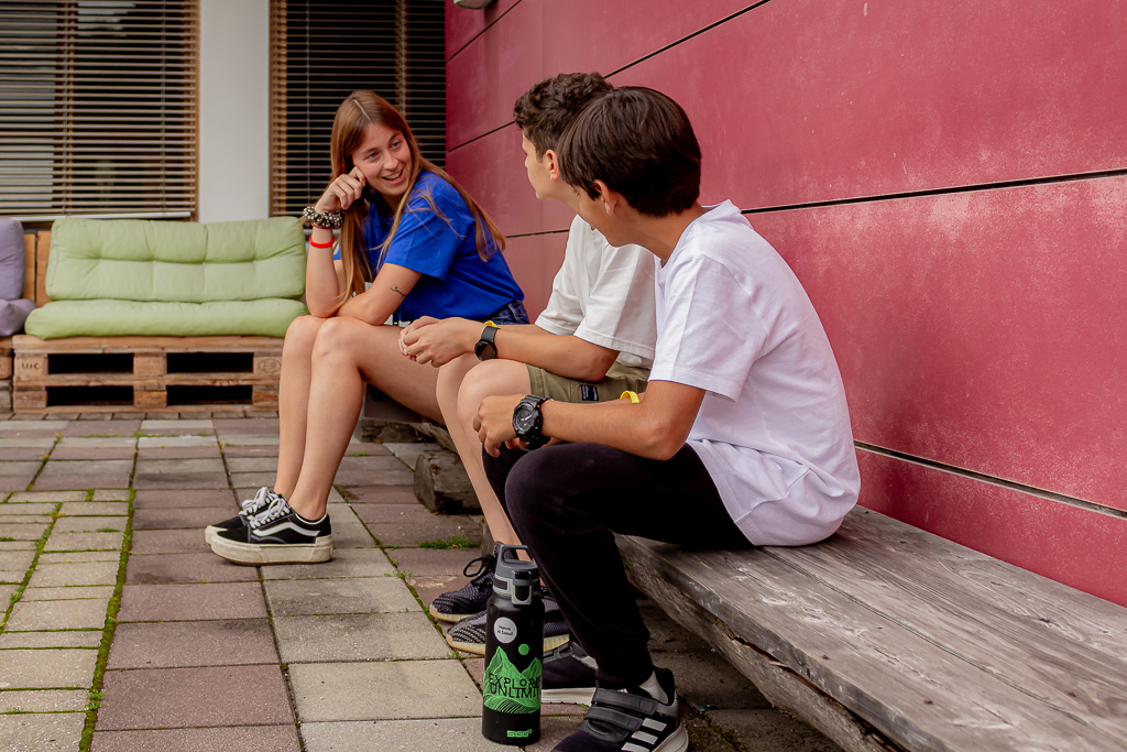 Village Camps International Summer Camp Zell am See, Austria 2026-07-05 https://www.villagecamps.com/journals_admin/images/2552-8111-02_07_2023_ARRIVAL_DAY_Austria_VC_David8Photography_136.jpg
