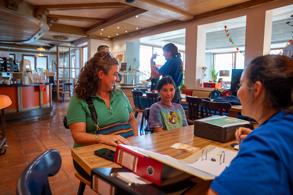 Village Camps International Summer Camp Zell am See, Austria 2025-07-26 https://www.villagecamps.com/journals_admin/images/2652-6376-16_07_2023_1st_day_46.jpg