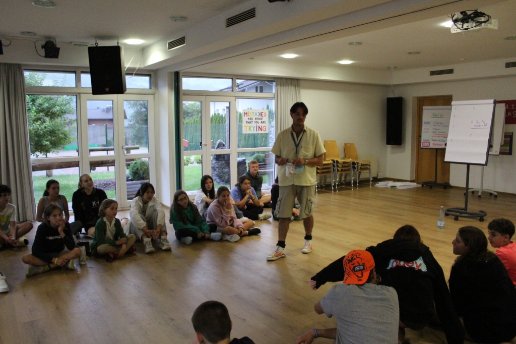 Village Camps International Summer Camp Zell am See, Austria 2025-07-26 https://www.villagecamps.com/journals_admin/images/2725-3792-IMG_4441.jpg