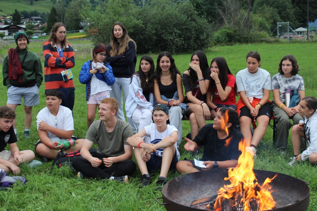 Village Camps International Summer Camp Zell am See, Austria 2025-07-26 https://www.villagecamps.com/journals_admin/images/2726-5084-IMG_5216.jpg