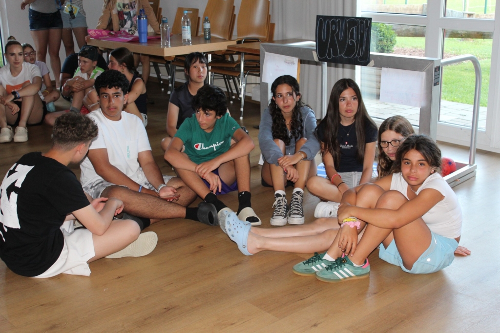 Village Camps International Summer Camp Zell am See, Austria 2025-07-26 https://www.villagecamps.com/journals_admin/images/2731-4076-IMG_7622.jpg