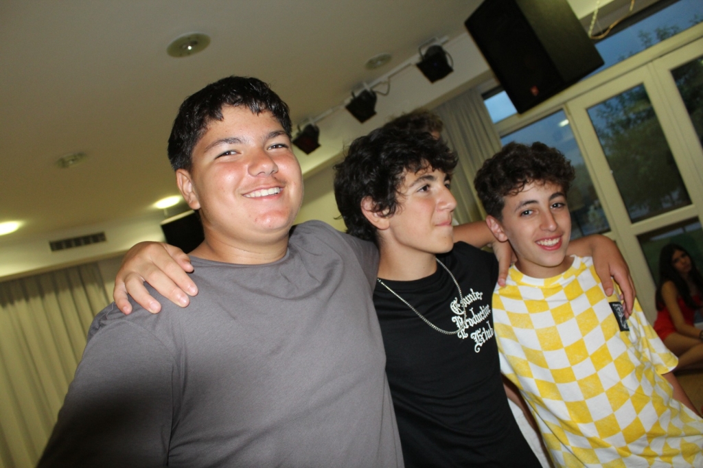 Village Camps International Summer Camp Zell am See, Austria 2025-07-26 https://www.villagecamps.com/journals_admin/images/2733-9258-IMG_8351.jpg