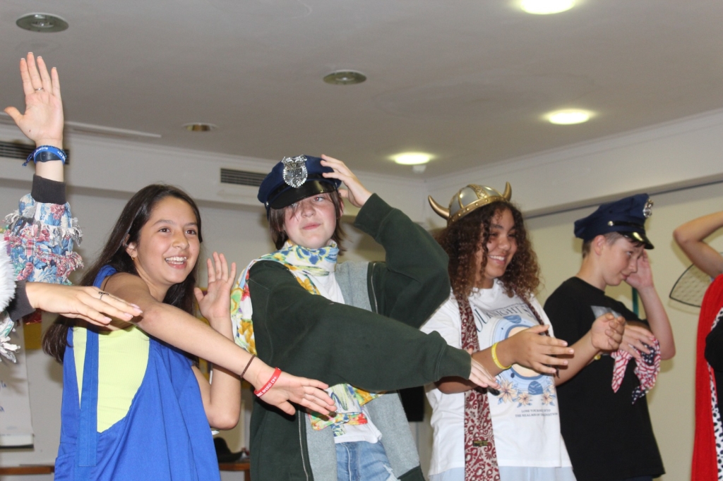 Village Camps International Summer Camp Zell am See, Austria 2025-07-26 https://www.villagecamps.com/journals_admin/images/2781-8172-IMG_2041.jpg