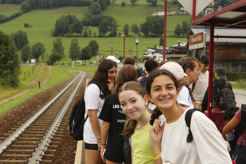 Village Camps International Summer Camp Zell am See, Austria 2025-07-26 https://www.villagecamps.com/journals_admin/images/2782-7022-_MG_2133.jpg