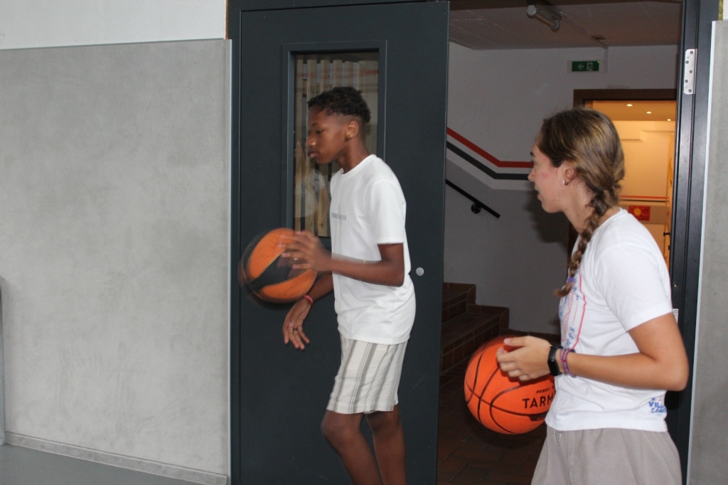 Village Camps International Summer Camp Zell am See, Austria 2025-07-26 https://www.villagecamps.com/journals_admin/images/2784-8371-IMG_3461.jpg