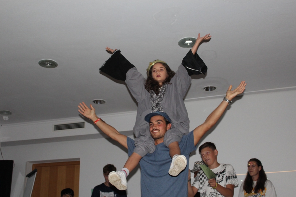 Village Camps International Summer Camp Zell am See, Austria 2025-07-26 https://www.villagecamps.com/journals_admin/images/2787-5819-IMG_4677.jpg