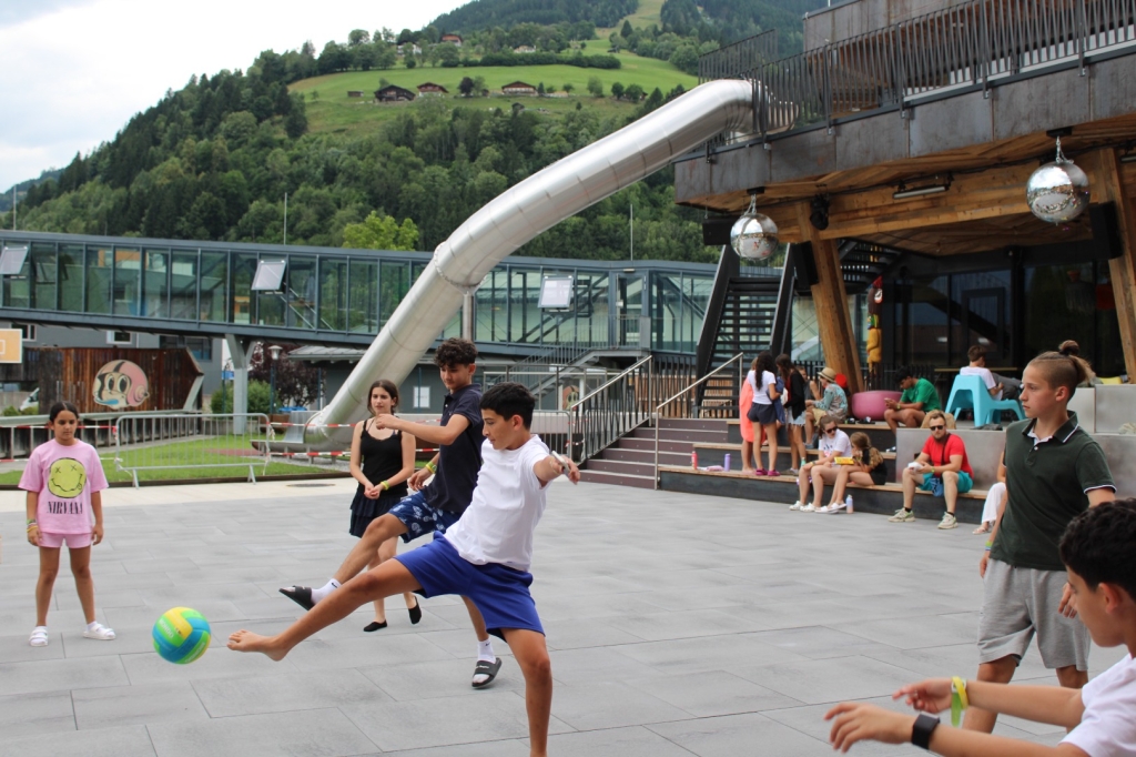 Village Camps International Summer Camp Zell am See, Austria 2025-07-26 https://www.villagecamps.com/journals_admin/images/2911-4372-IMG_2444.jpg
