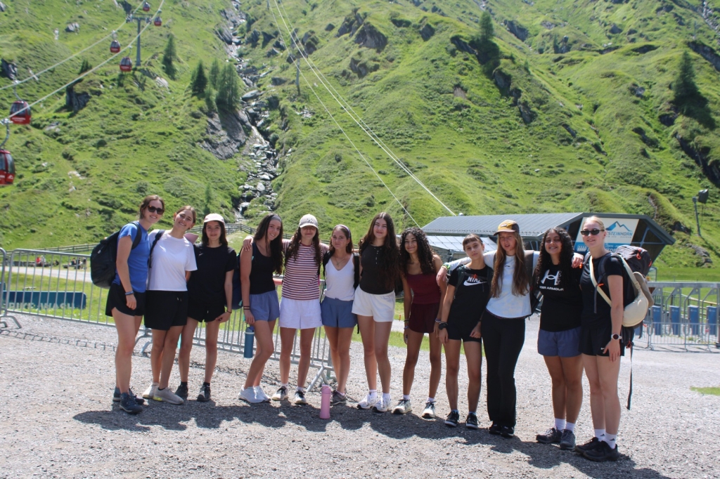 Village Camps International Summer Camp Zell am See, Austria 2026-07-26 https://www.villagecamps.com/journals_admin/images/2980-0300-IMG_4236.jpg