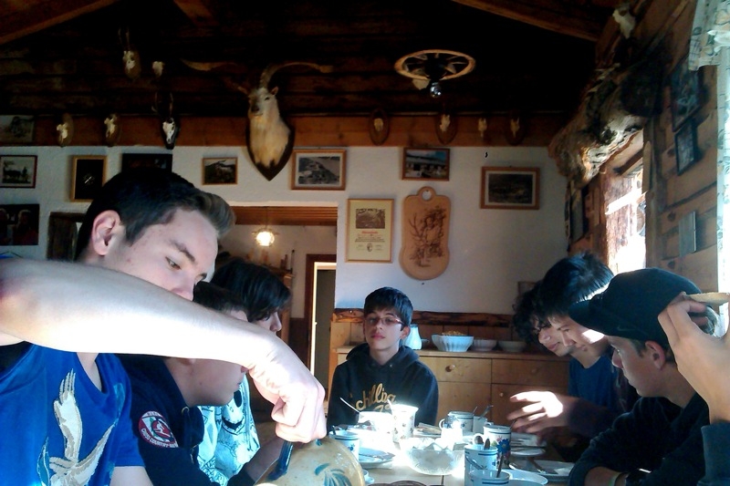 Village Camps International Summer Camp Zell am See, Austria 2025-07-26 https://www.villagecamps.com/journals_admin/images/787-15-IMAG0226.jpg