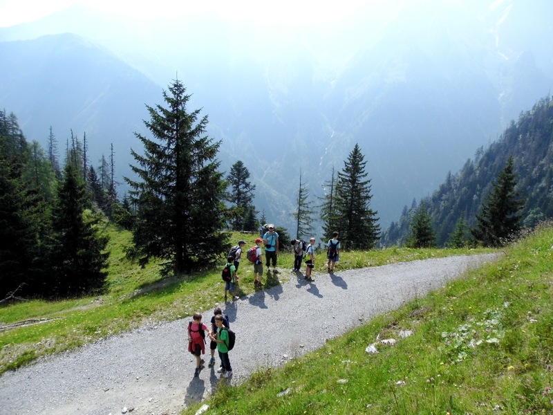 Village Camps International Summer Camp Zell am See, Austria 2025-07-26 https://www.villagecamps.com/journals_admin/images/787-15-P1000087.jpg