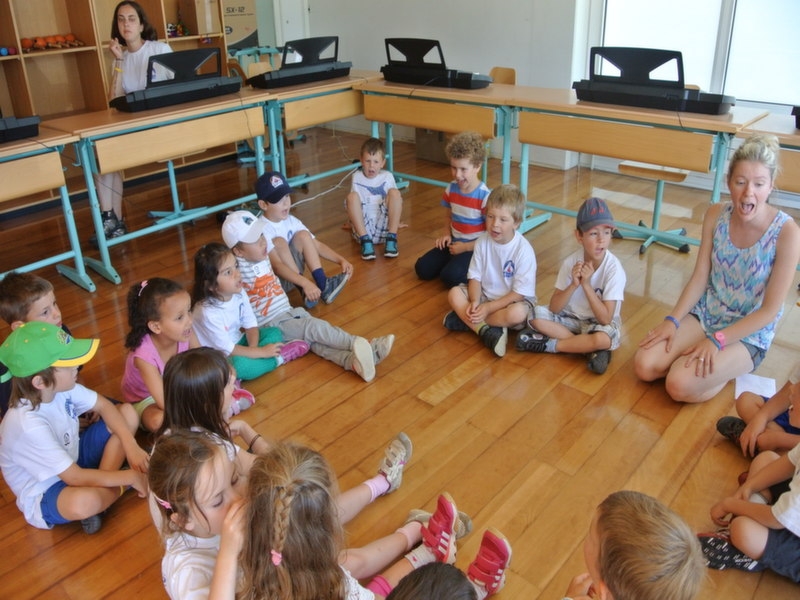 Village Camps International Summer Camp VDC Geneva 2016-08-12 https://www.villagecamps.com/journals_admin/images/1134-38-dsc_6212.jpg
