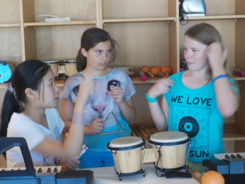 Village Camps International Summer Camp VDC Geneva 2016-08-12 https://www.villagecamps.com/journals_admin/images/1135-44-dscn0332.jpg