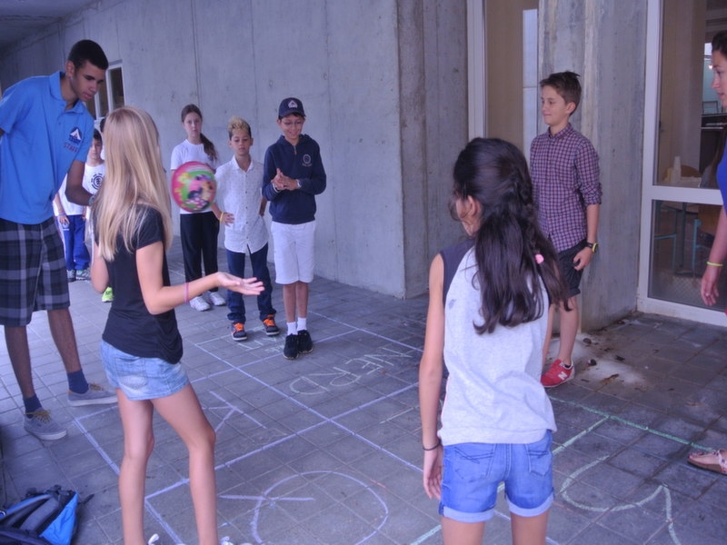 Village Camps International Summer Camp VDC Geneva 2016-08-12 https://www.villagecamps.com/journals_admin/images/1143-34-dsc_7067.jpg