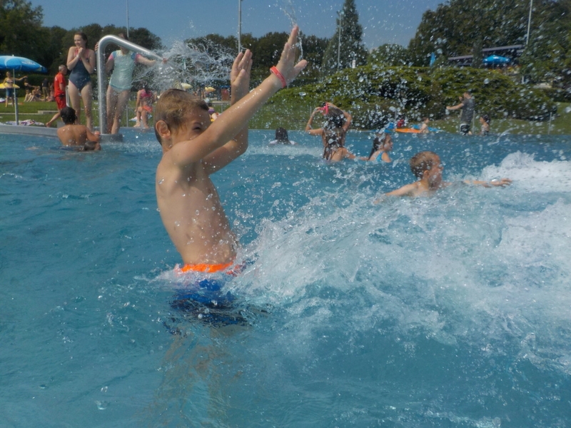 Village Camps International Summer Camp VDC Geneva 2016-08-12 https://www.villagecamps.com/journals_admin/images/1147-1-dscn0896.jpg