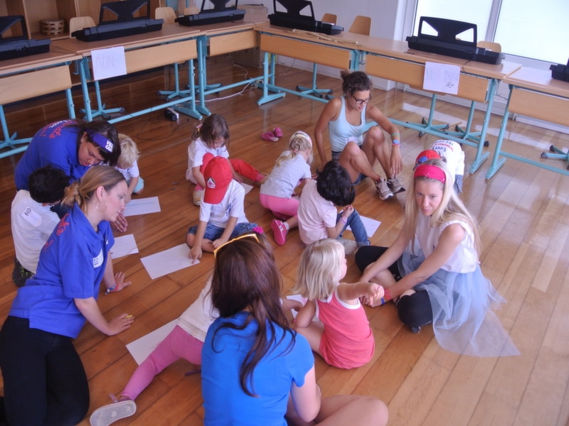 Village Camps International Summer Camp VDC Geneva 2016-08-12 https://www.villagecamps.com/journals_admin/images/1149-38-dsc_7774.jpg