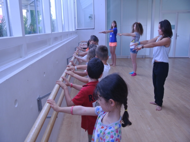 Village Camps International Summer Camp VDC Geneva 2016-08-12 https://www.villagecamps.com/journals_admin/images/1150-34-dsc_7809.jpg