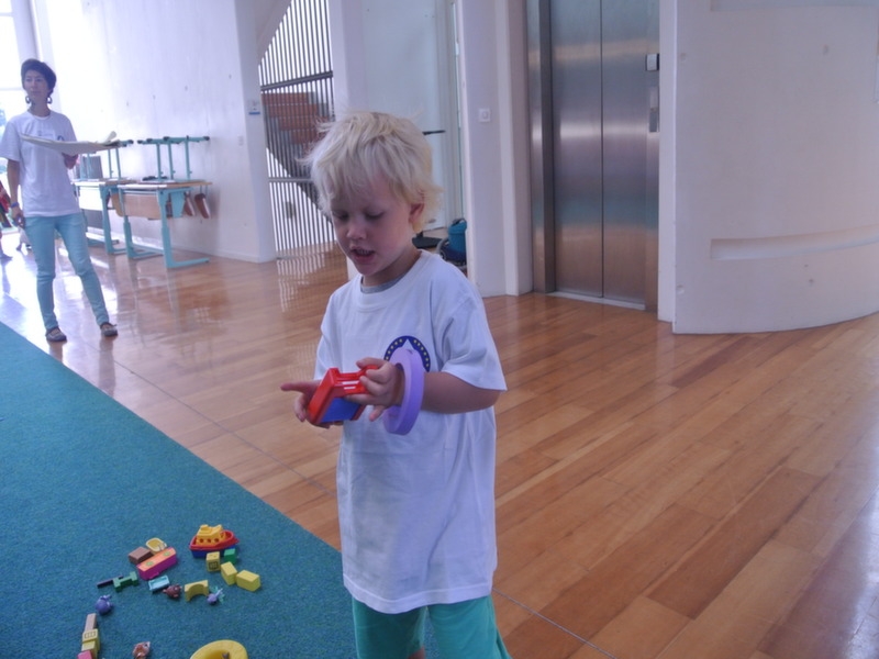 Village Camps International Summer Camp VDC Geneva 2016-08-12 https://www.villagecamps.com/journals_admin/images/1156-34-dsc_8009.jpg