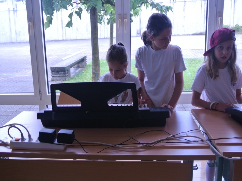 Village Camps International Summer Camp VDC Geneva 2016-08-12 https://www.villagecamps.com/journals_admin/images/1158-34-dsc_8164.jpg Village Camps International Summer Camp VDC Geneva 2016-08-12 https://www.villagecamps.com/journals_admin/images/1158-34-dsc_8164.jpg