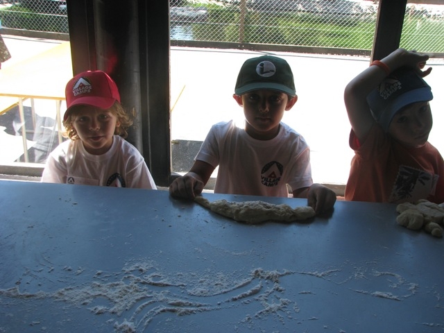 Village Camps International Summer Camp VDC Geneva 2016-08-12 https://www.villagecamps.com/journals_admin/images/123-34-IMG_2846.jpg