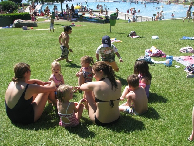 Village Camps International Summer Camp VDC Geneva 2016-08-12 https://www.villagecamps.com/journals_admin/images/124-34-IMG_2898.jpg