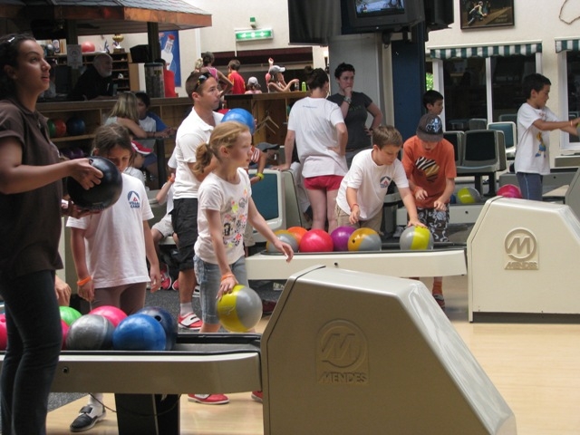 Village Camps International Summer Camp VDC Geneva 2016-08-12 https://www.villagecamps.com/journals_admin/images/124-34-IMG_2908.jpg