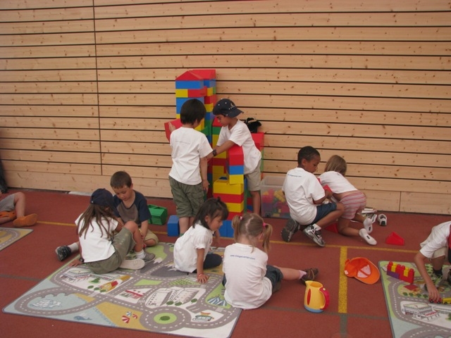 Village Camps International Summer Camp VDC Geneva 2016-08-12 https://www.villagecamps.com/journals_admin/images/124-34-IMG_2921.jpg