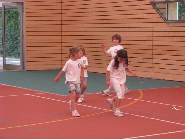 Village Camps International Summer Camp VDC Geneva 2016-08-12 https://www.villagecamps.com/journals_admin/images/124-34-IMG_2933.jpg