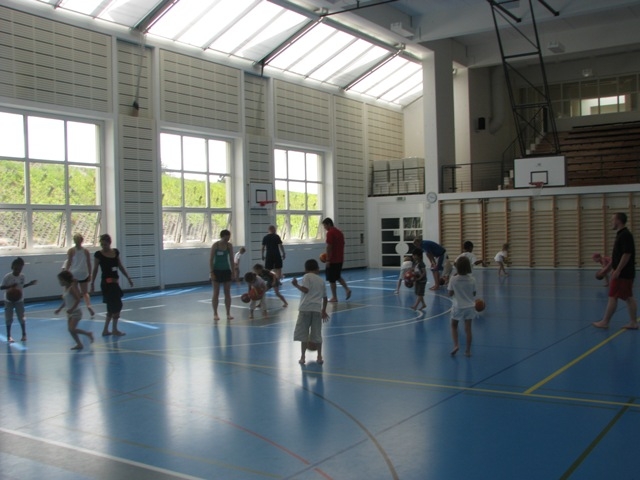 Village Camps International Summer Camp VDC Geneva 2016-08-12 https://www.villagecamps.com/journals_admin/images/125-34-IMG_2976.jpg